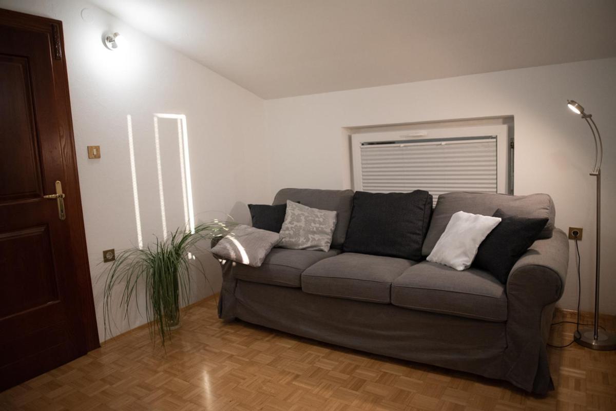 Castle House Rooms, Swimming Pool & Sauna & Tennis Court & Wine Cellar 세자나 외부 사진